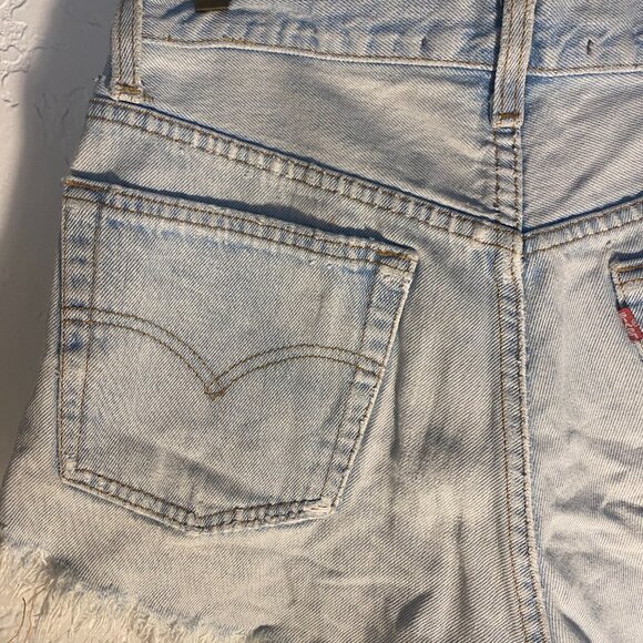 Vintage Levi’s 510 Light Wash Distressed Denim Shorts - Size 27 | Denim by Orlee - Picture 5 of 8